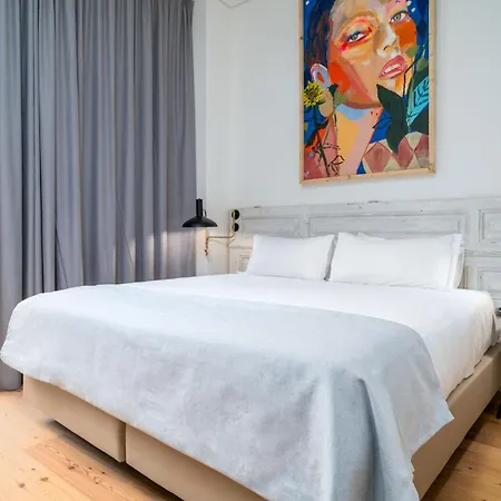 מלון דירות Limehome Rua Oliveiras 3*