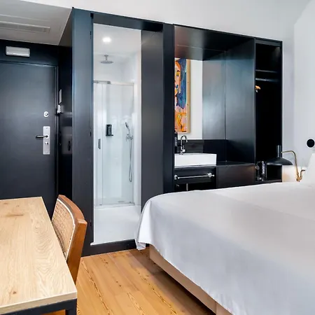 מלון דירות Limehome Rua Oliveiras 3*