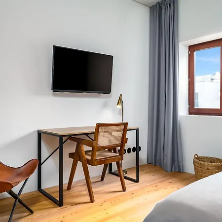 מלון דירות Limehome Rua Oliveiras 3*