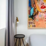 アパートホテル Limehome Rua Oliveiras ポルト