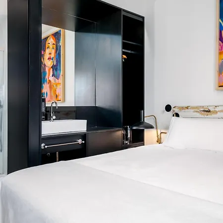 Limehome Rua Oliveiras 3* 포르투