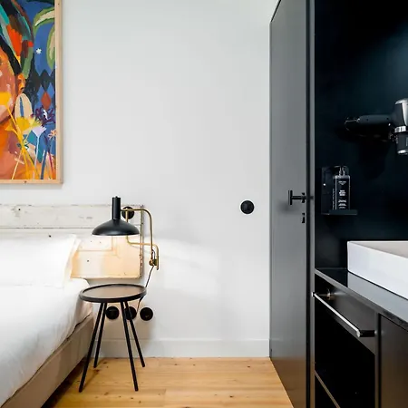 Guest house Limehome Rua Oliveiras