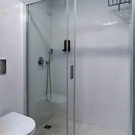Limehome Rua Oliveiras 3* Porto