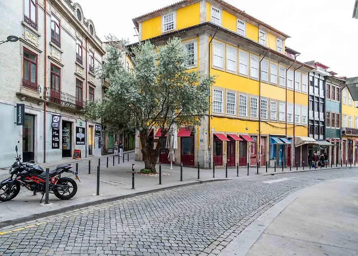 Limehome Rua Oliveiras Lägenhetshotell Oporto